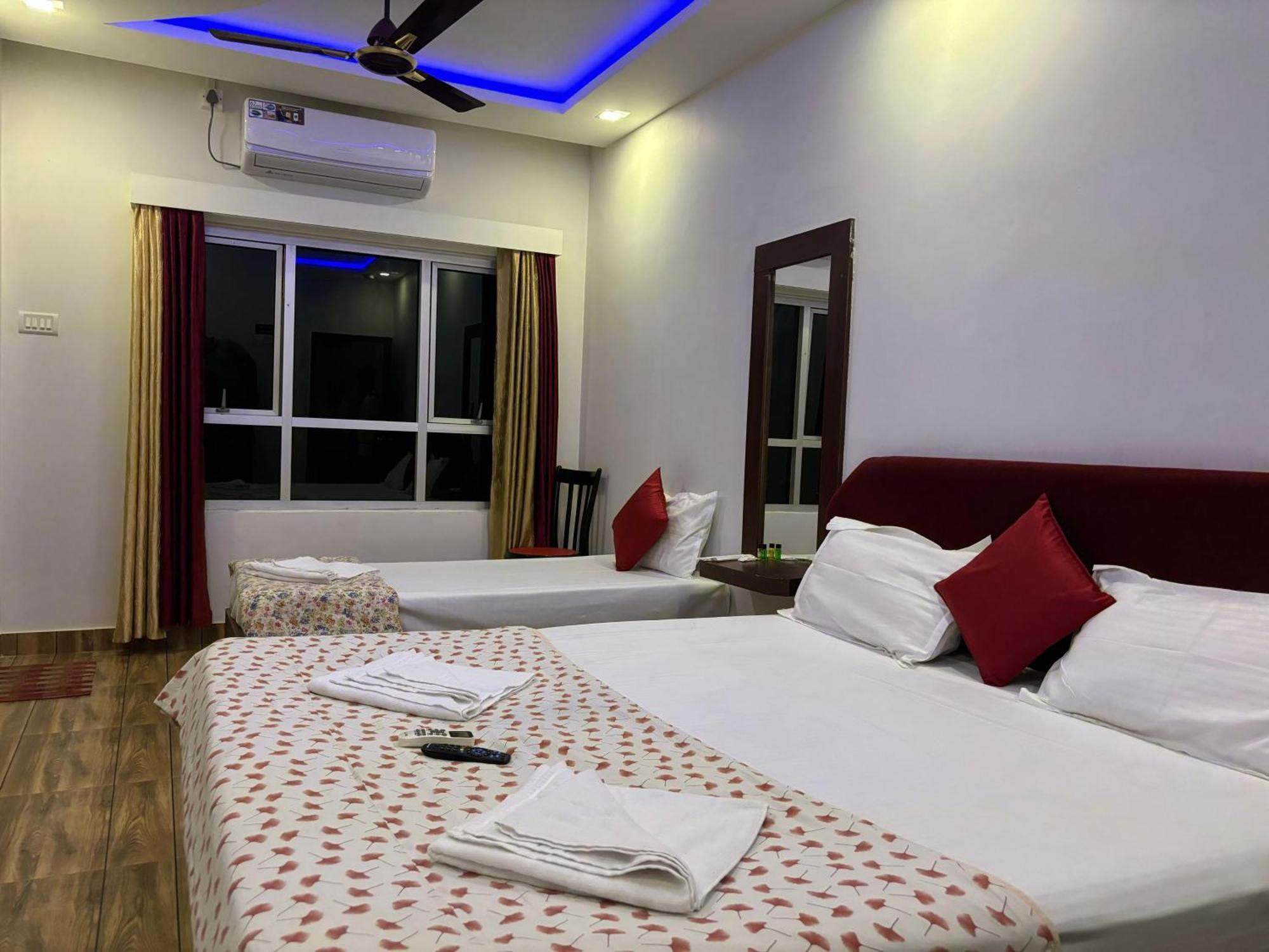 The Tamarind Tree Hotel & Restaurant Shadipur Экстерьер фото